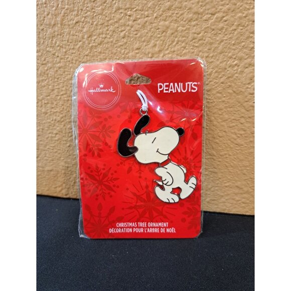Hallmark Peanuts Christmas Tree Ornament Snoopy Character 3" New Old Stock - Picture 1 of 2